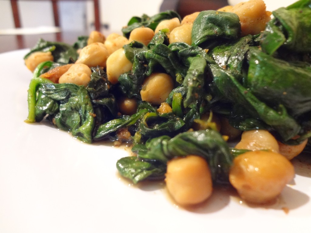 Spinach with Chickpeas Up Close
