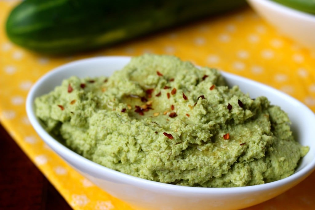 Sesame Edamame Hummus w Vegetables