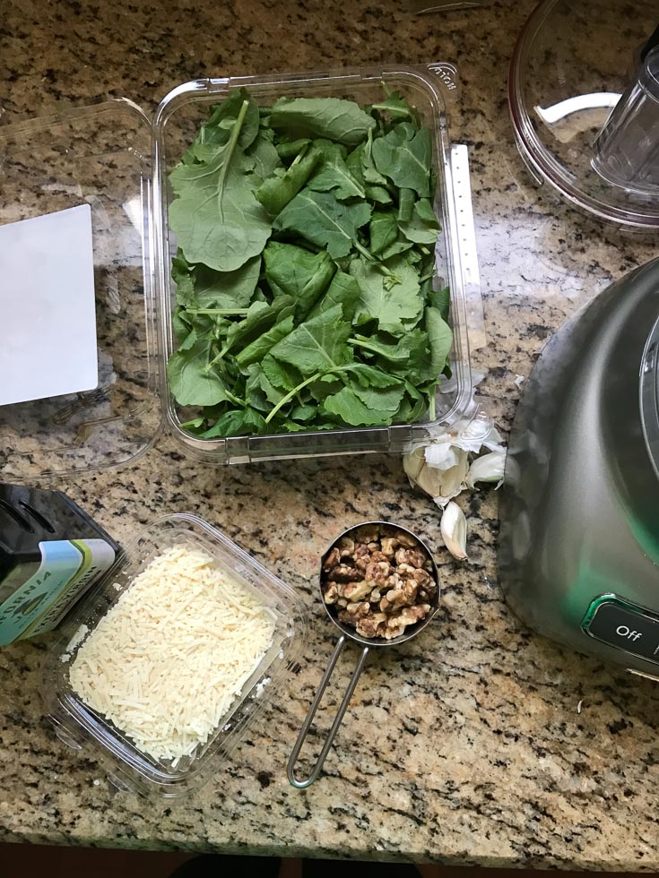 How to Make Kale Pesto