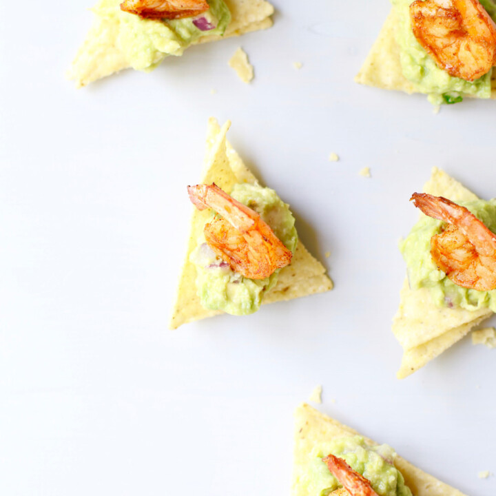 Healthy Party Appetizer - Chipotle Shrimp Guacamole Bites