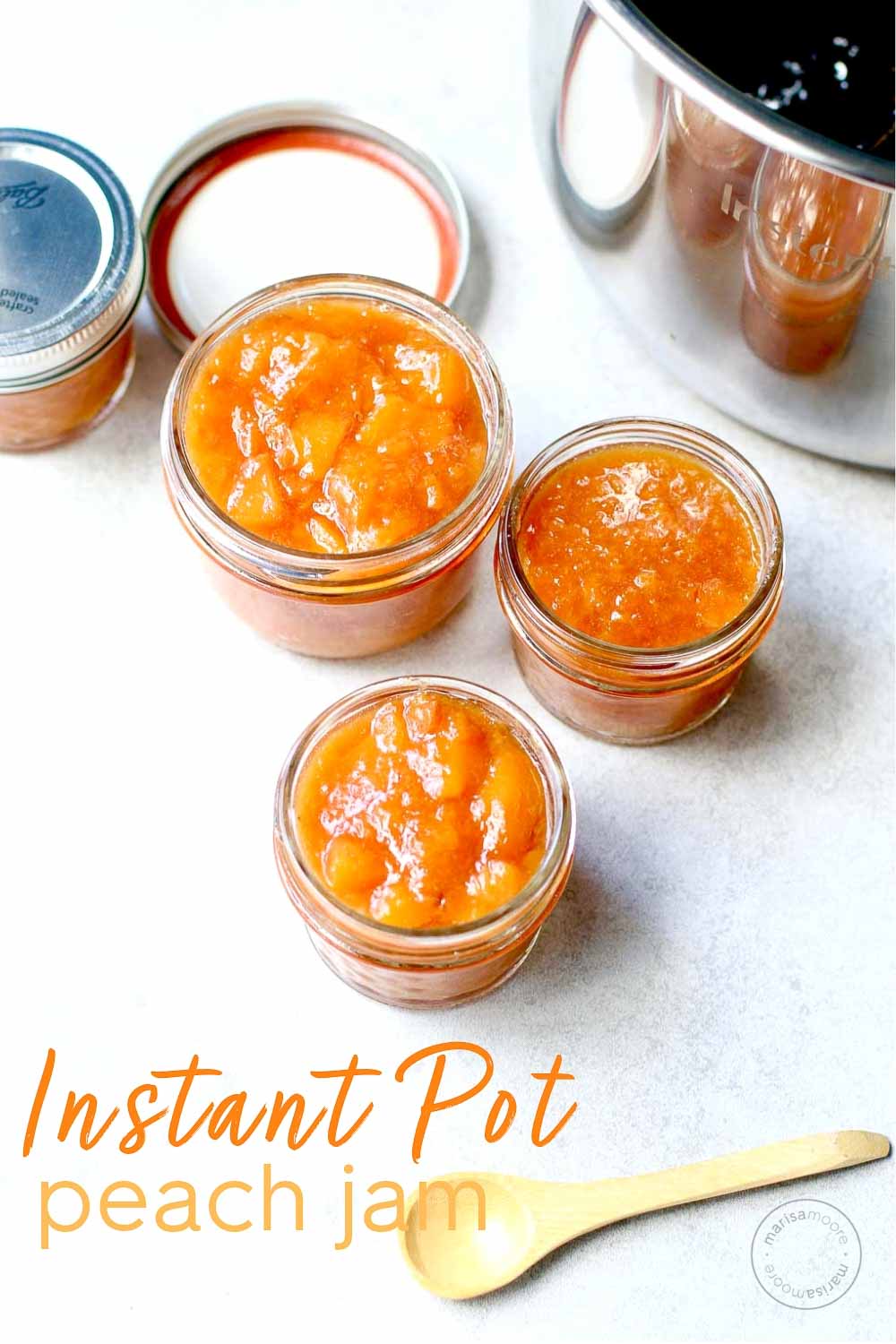Instant Pot Peach Jam in jars