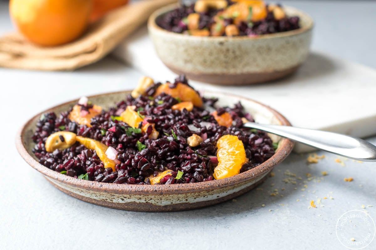 Black Rice Salad with Oranges and Cashews sideview