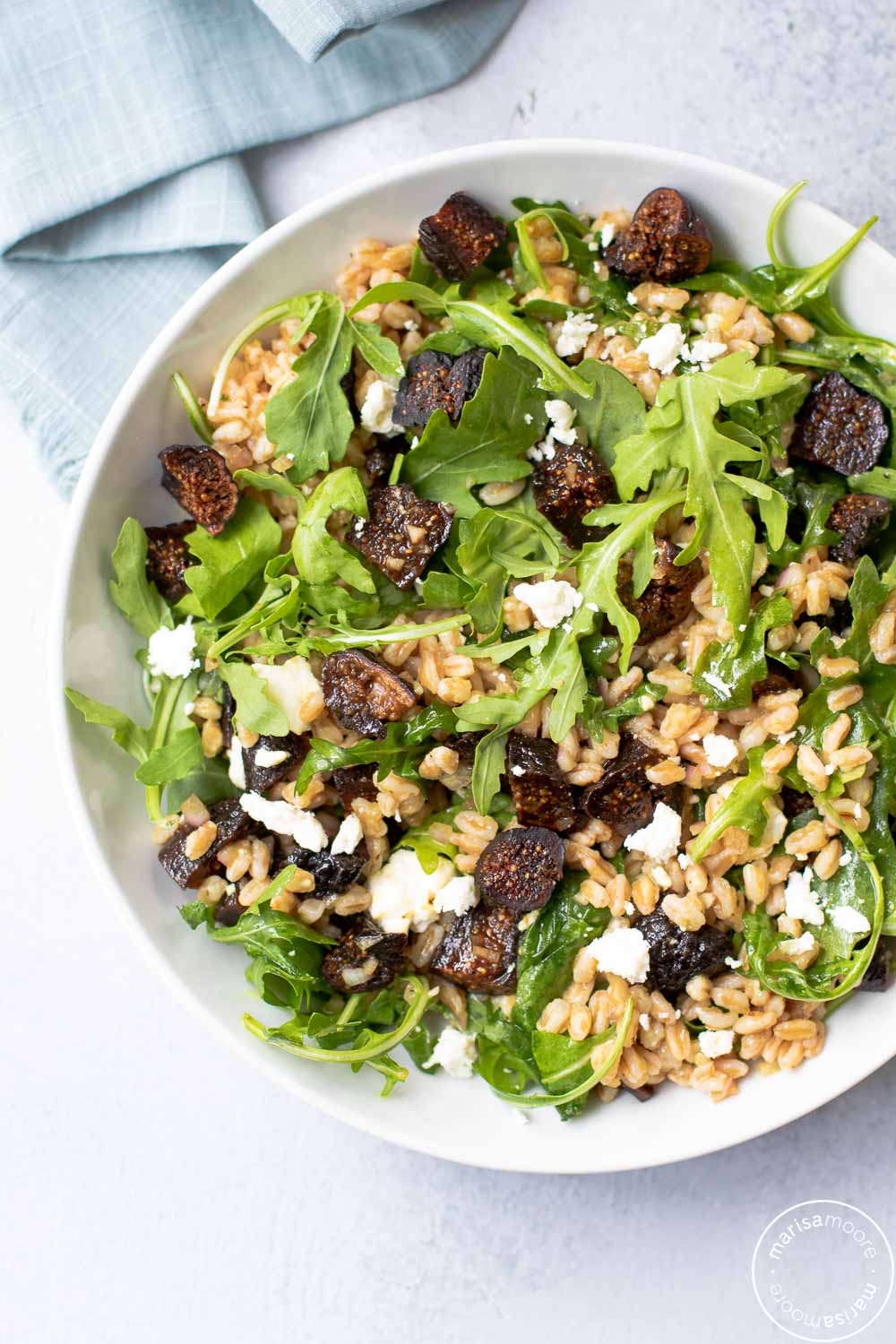 fig farro salad in bowl