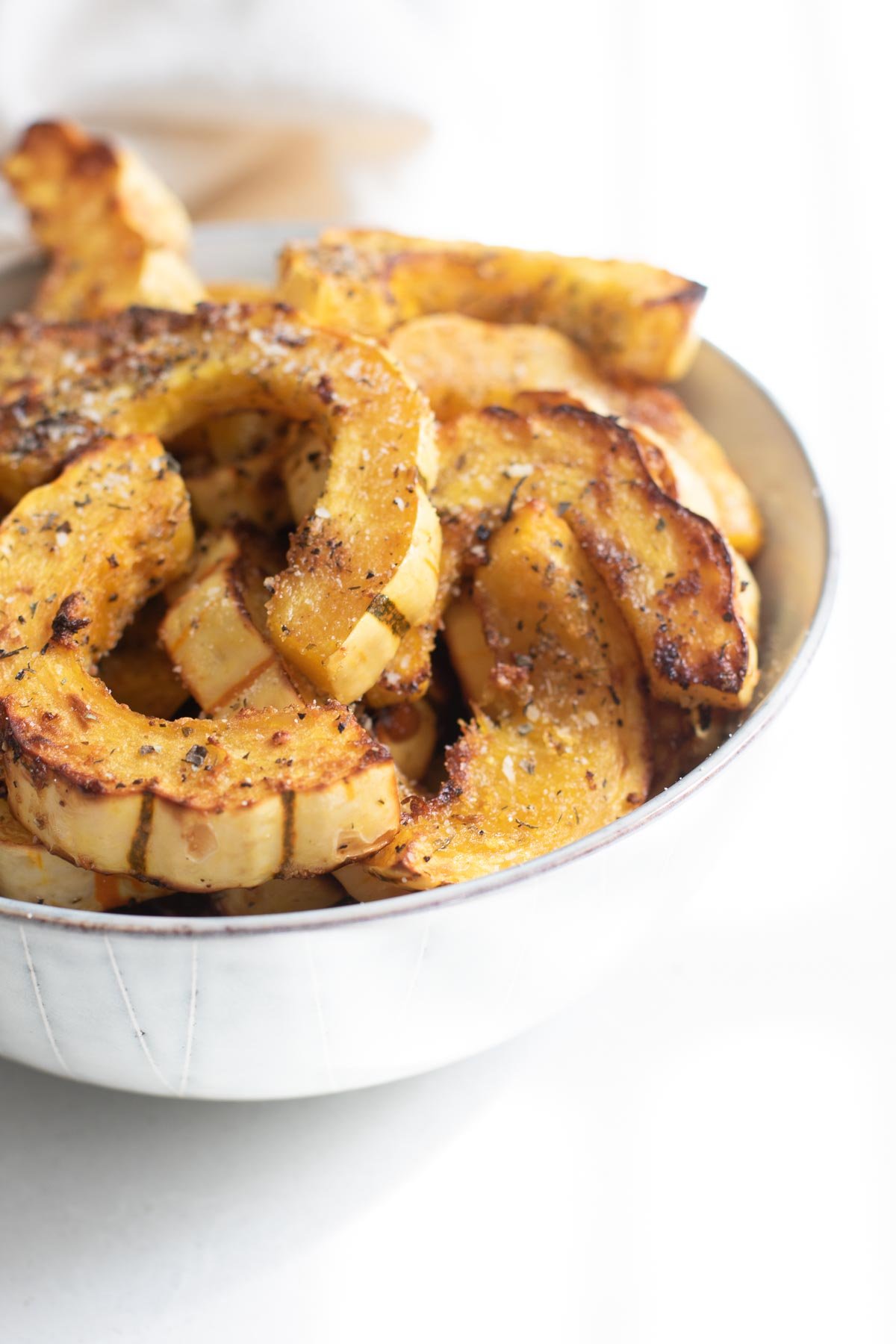 https://marisamoore.com/wp-content/uploads/2022/10/Air-Fryer-Delicata-Squash-6.jpg