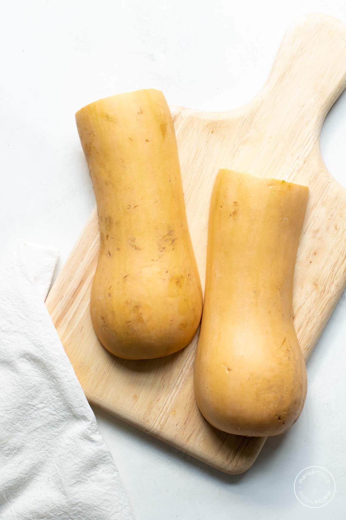 Squash on a cutting board.