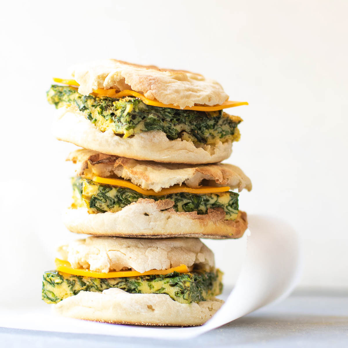 https://marisamoore.com/wp-content/uploads/2023/03/Spinach-Breakfast-Sandwich-Freezer-Friendly.jpg